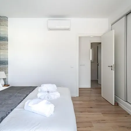 Apartment Mosteiros Escape With Pool & Bbq By Lisbeyond *